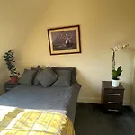Spacious,Cozy Beautiful Flat in Central London